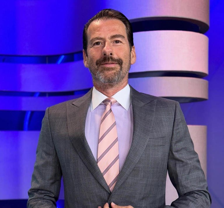 Una década de sátira y romance: Eduardo Videgaray festeja diez años del programa ¡Qué importa!