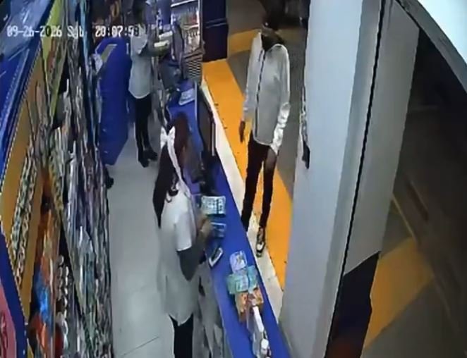 Violento asalto a mano armada en farmacia de Cuautitlán Izcalli moviliza a las autoridades