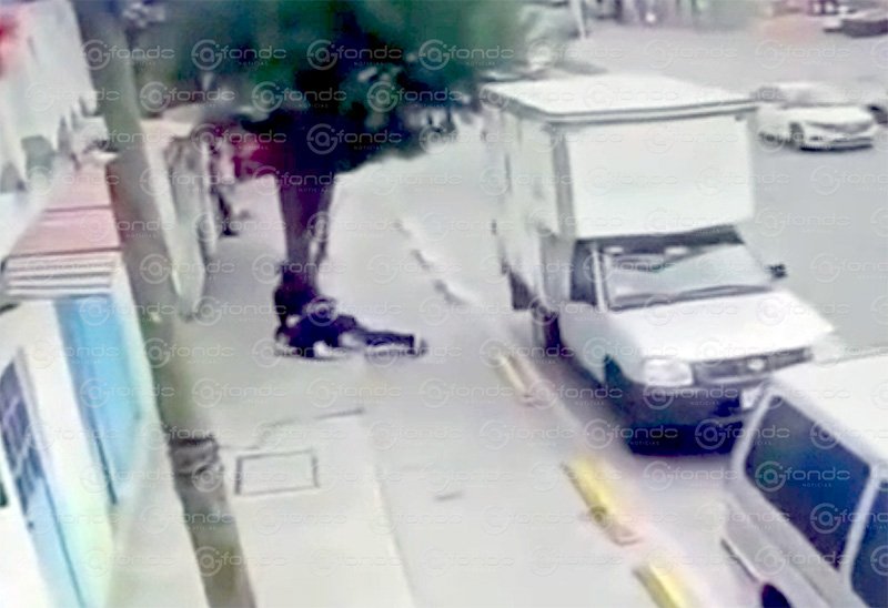 Violento ataque armado en Puebla termina con la vida de un policía en presencia de su pareja