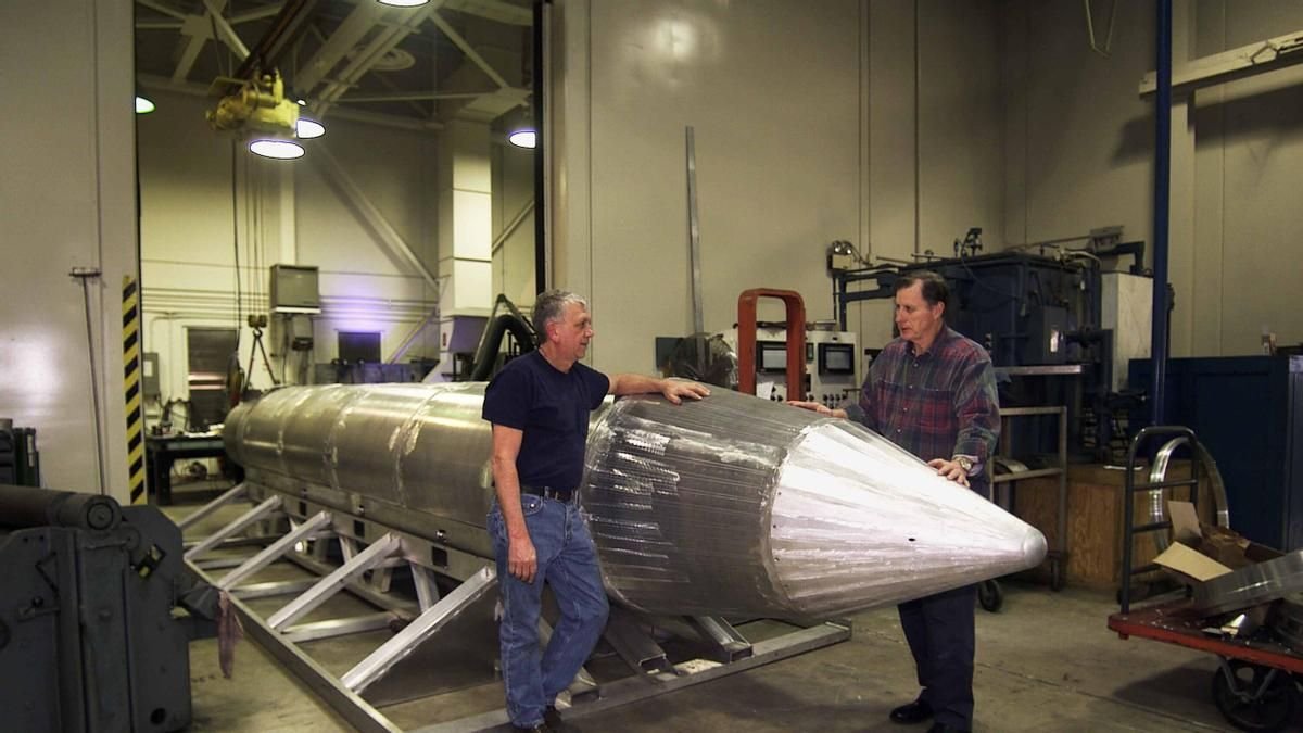 Washington evalúa el uso de la bomba masiva MOAB en una nueva fase de ataques contra Irán